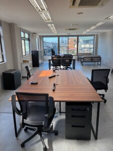 埼玉県さいたま市の建設会社様の内装リフォームと什器の新設を承りました。